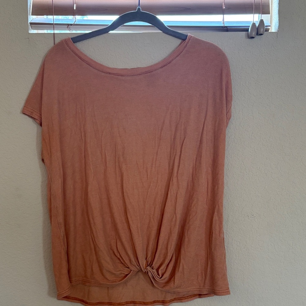 Jane and Delancey Dusty Rose Knot-Front Short Sleeve Top